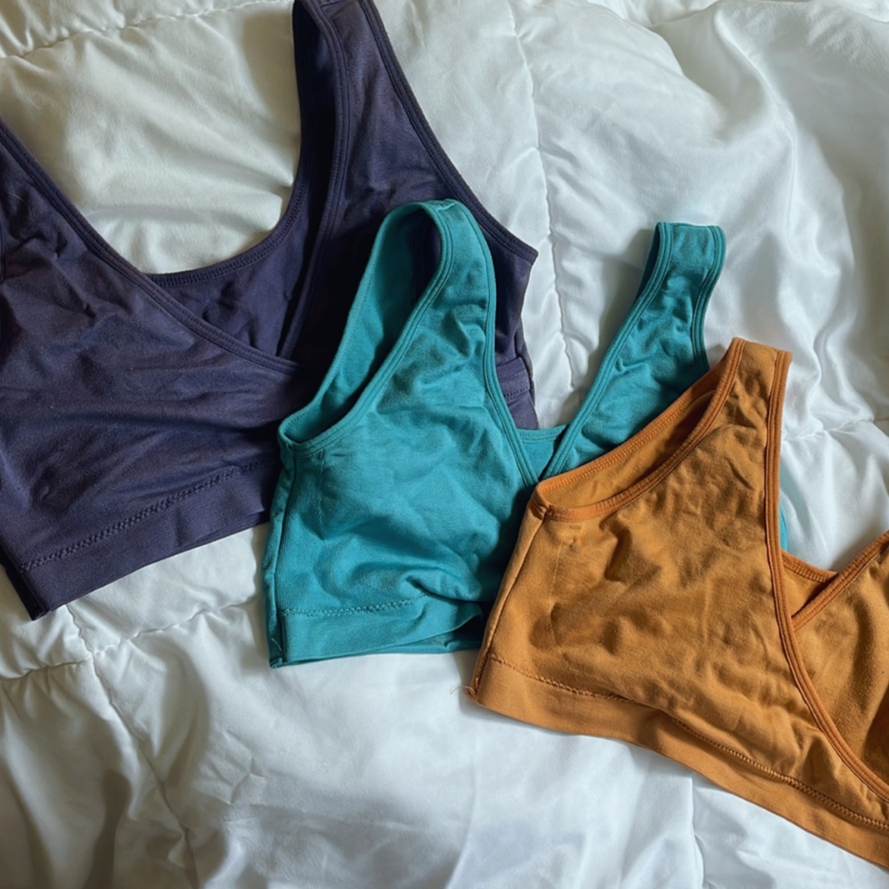 ❣️ free in bundle❣️3 pack nursing bralette